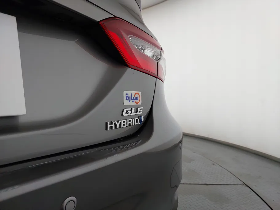 2024 تويوتا Camry  GLE 