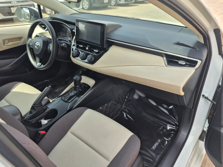2024 Toyota Corolla XLI Executive Moonroof 