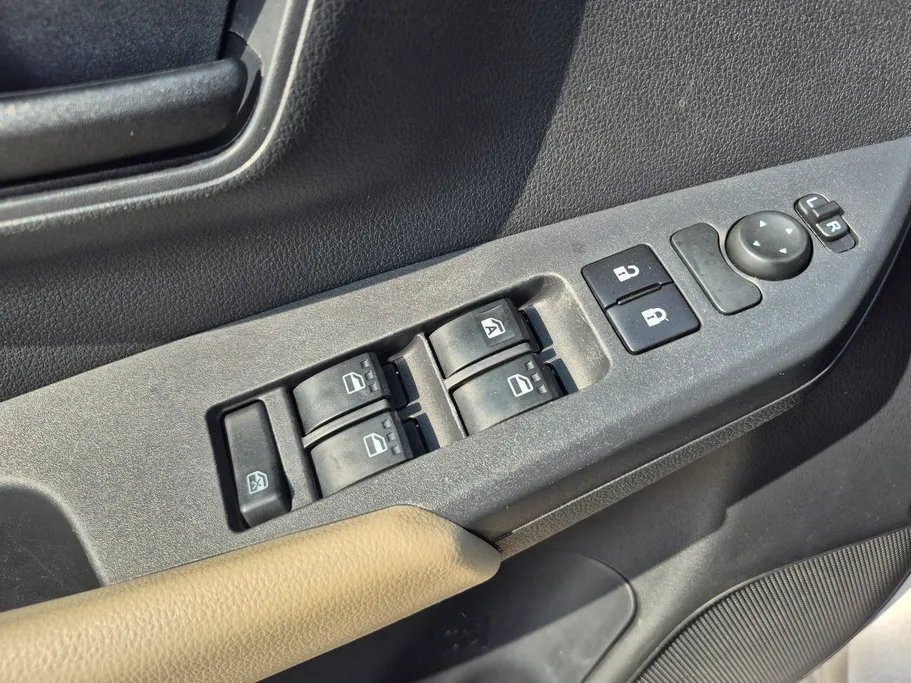 2023 Toyota Yaris  Y 