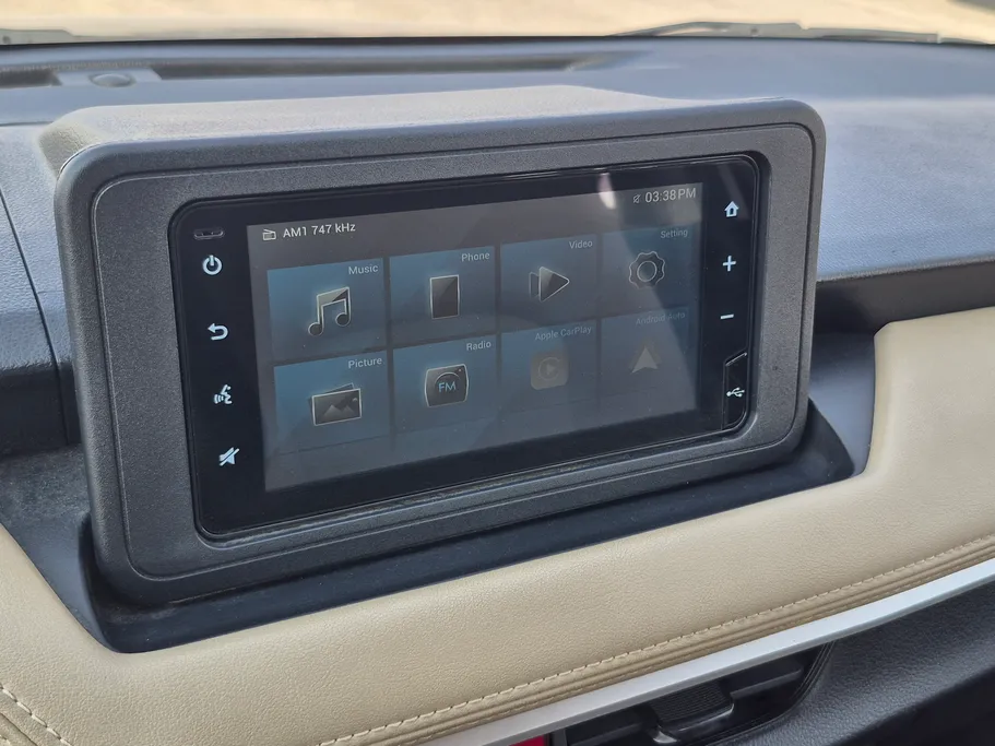 2023 Toyota Yaris  Y 