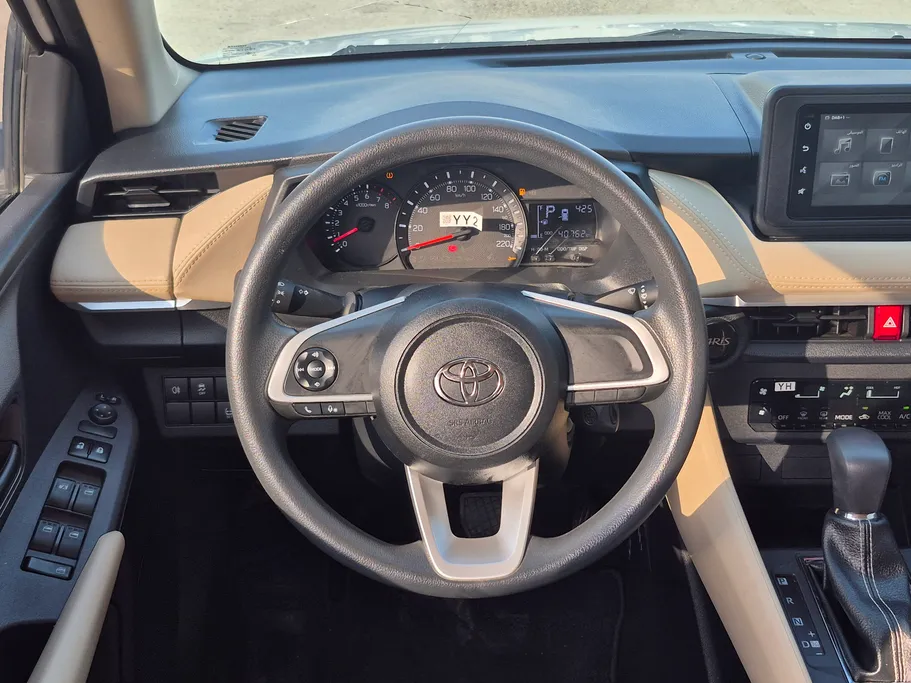 2024 Toyota Yaris  Y 