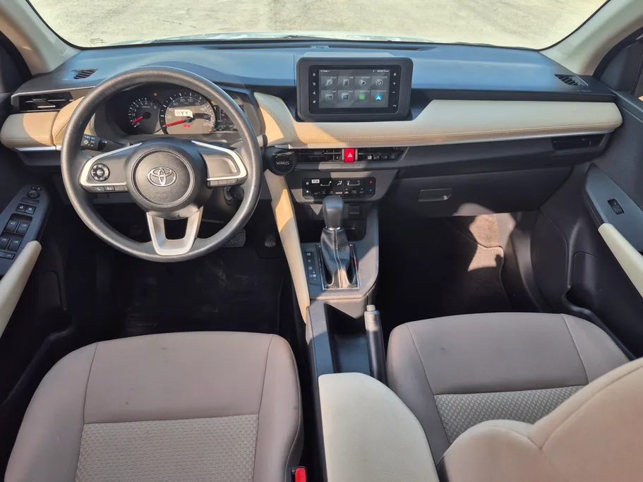 2024 Toyota Yaris  Y 