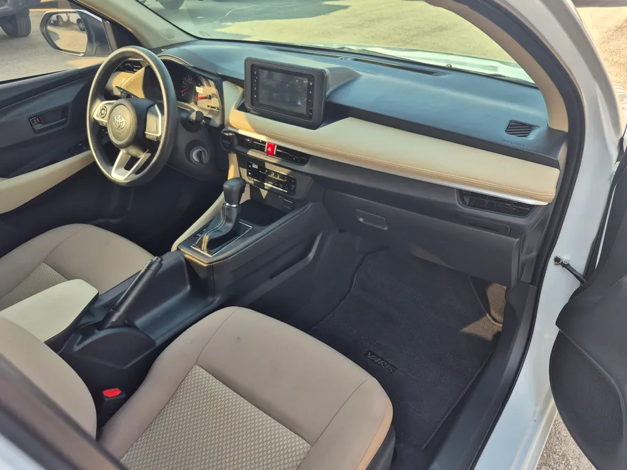 2024 Toyota Yaris  Y 