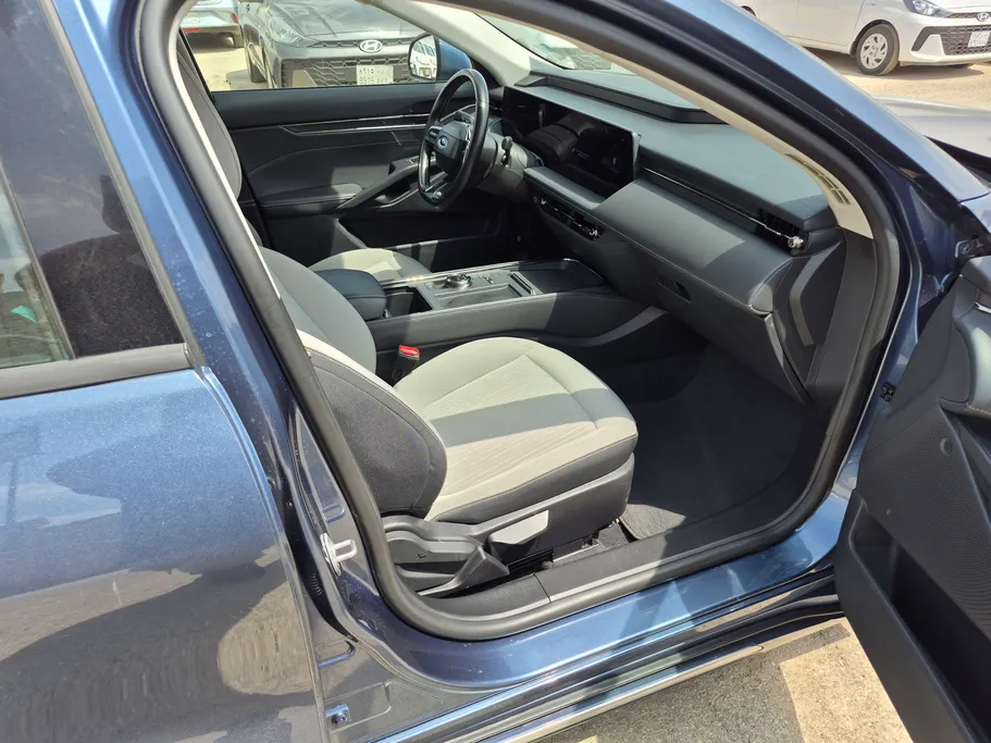 2024 Ford Taurus Ambiente 