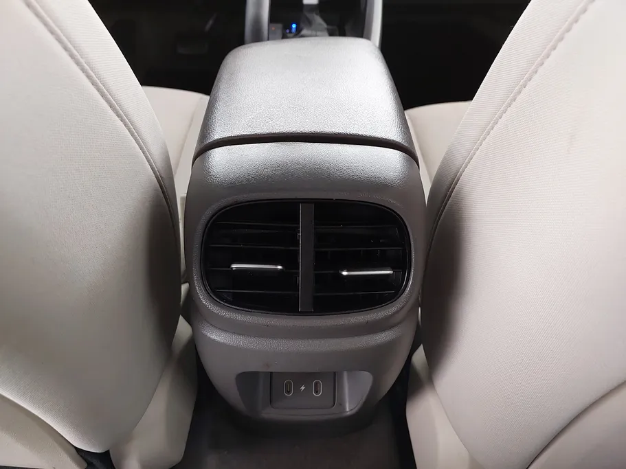 2025 Hyundai Elantra Fleet 