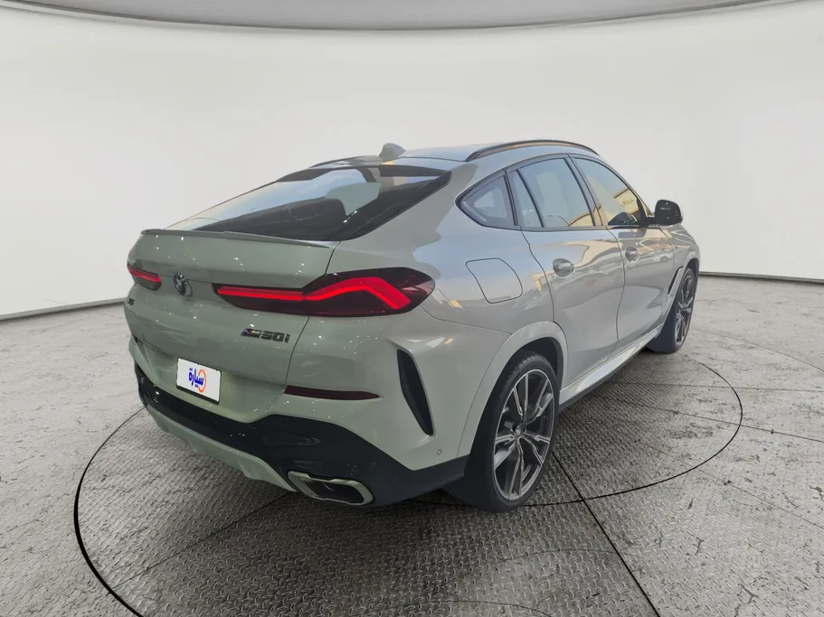 2023 BMW X Series 6 M 50i  