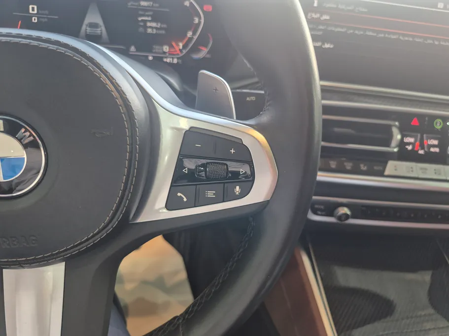 2023 BMW X Series 6 M 50i  