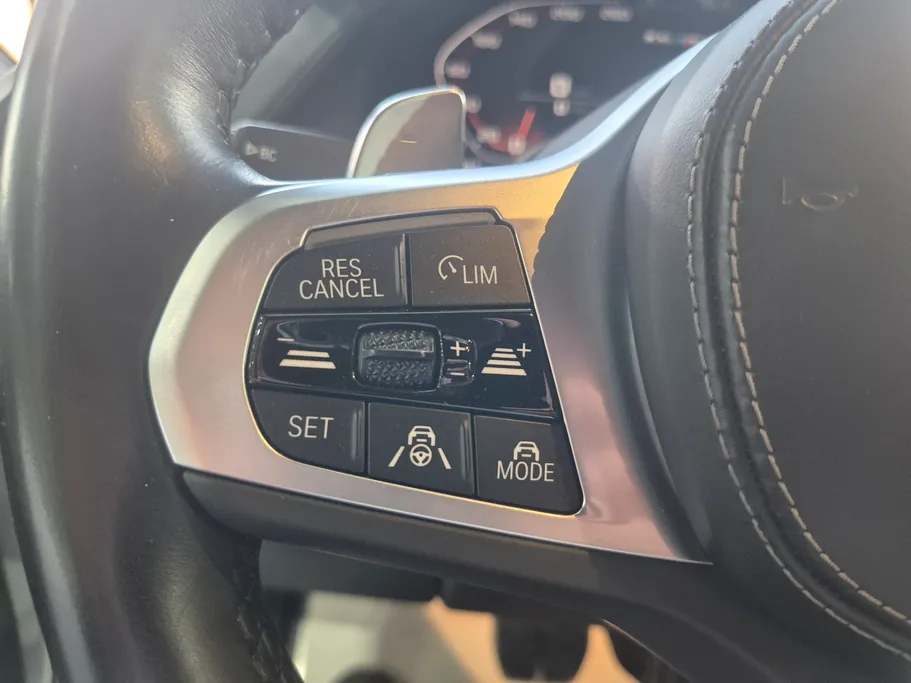 2023 BMW X Series 6 M 50i  