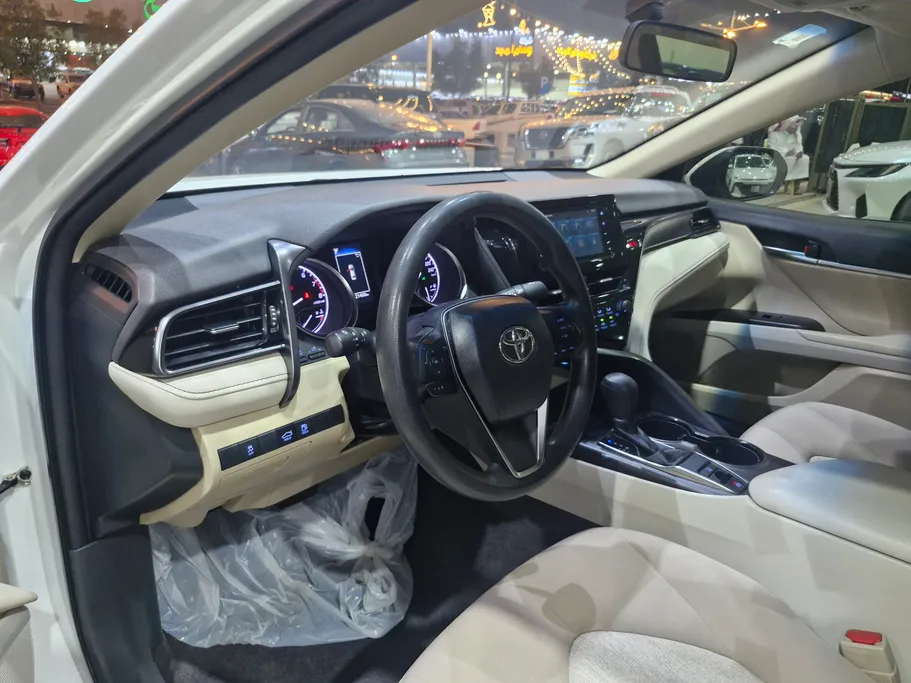 2023 Toyota Camry  LE 