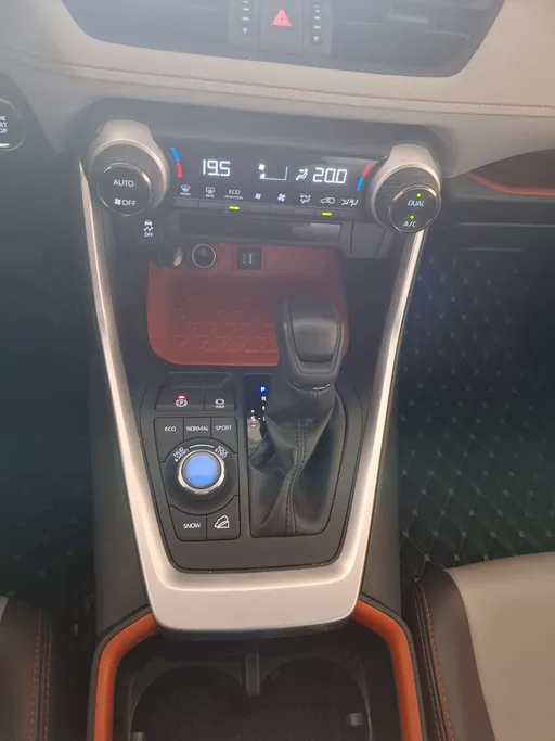 2024 Toyota RAV4 ADVENTURE 