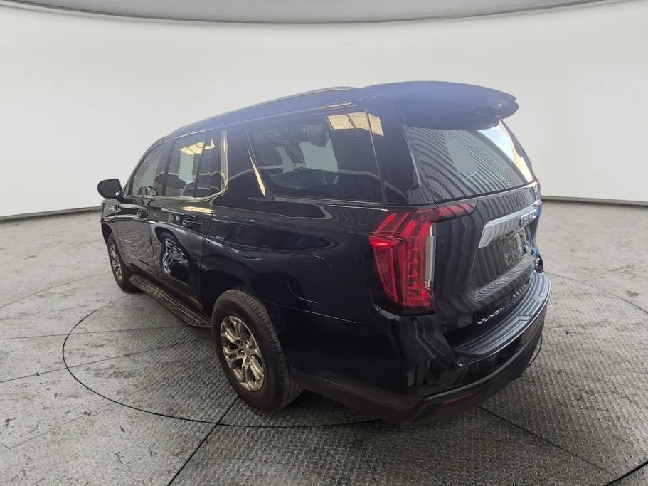 2024 GMC Yukon SLE 