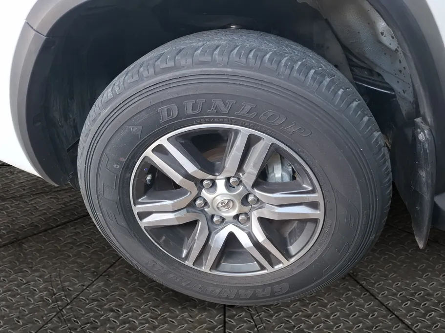 2023 Toyota Fortuner VX 