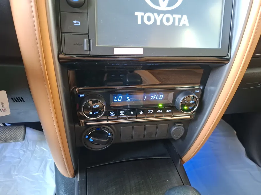 2023 Toyota Fortuner VX 