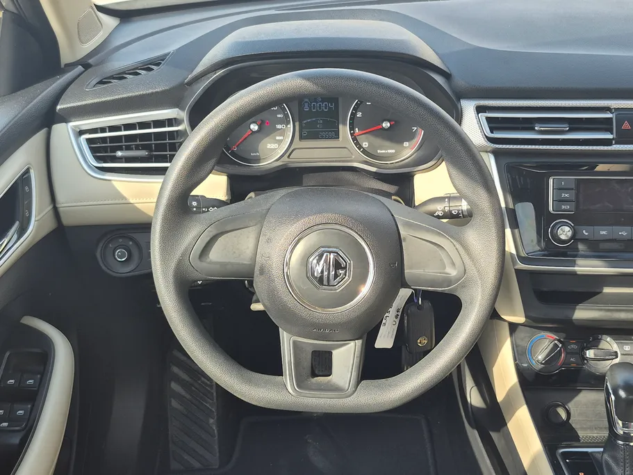 2023 MG 5 STD 