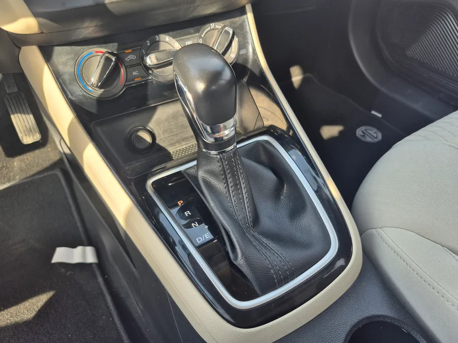 2023 MG 5 STD 