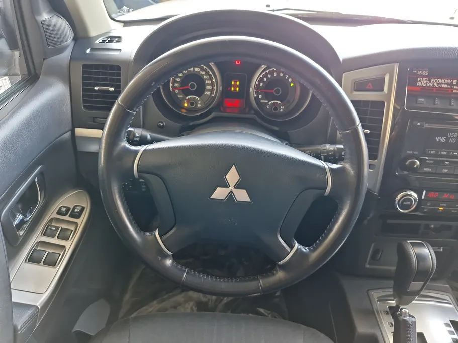 2022 Mitsubishi Pajero GLS 5Doors 
