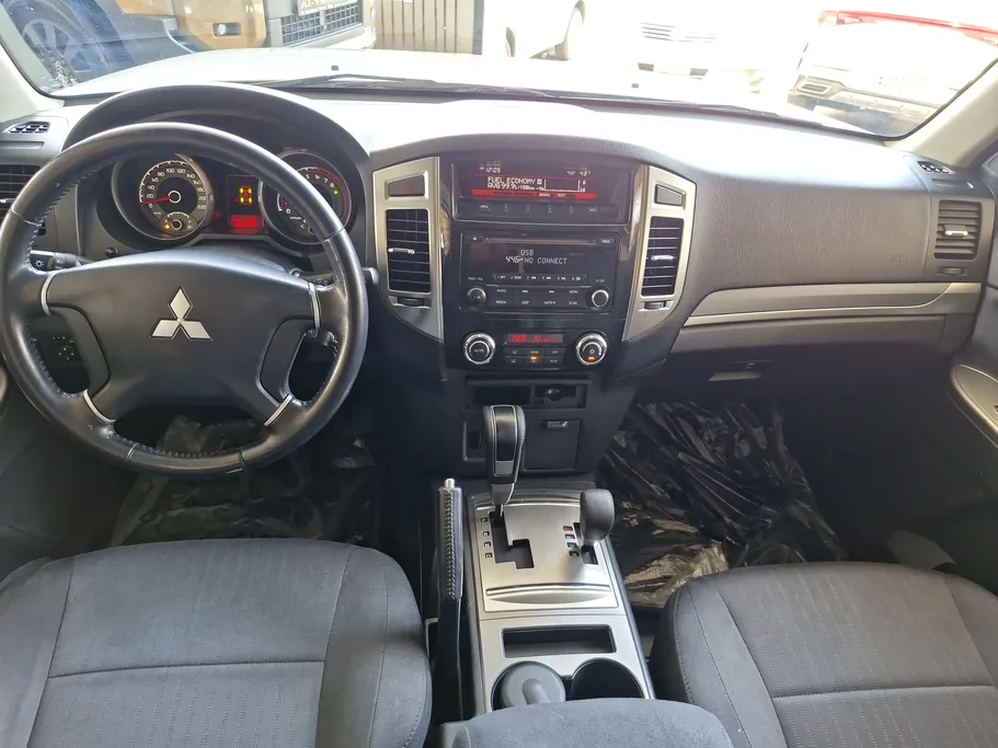 2022 Mitsubishi Pajero GLS 5Doors 
