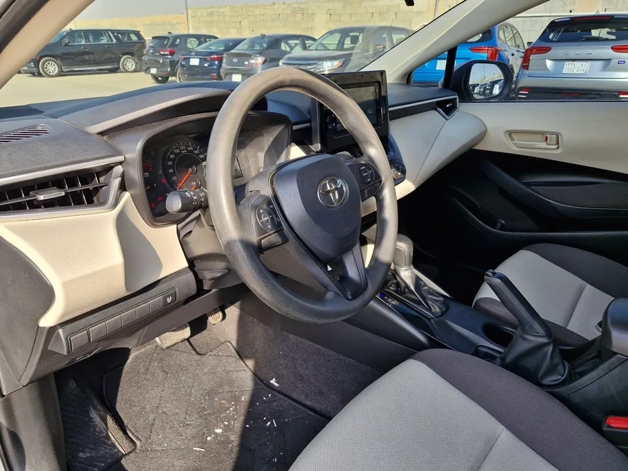 2023 تويوتا Corolla XLI Executive 