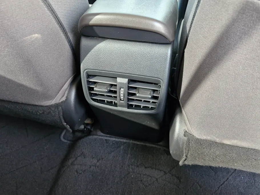 2023 تويوتا Corolla XLI Executive 