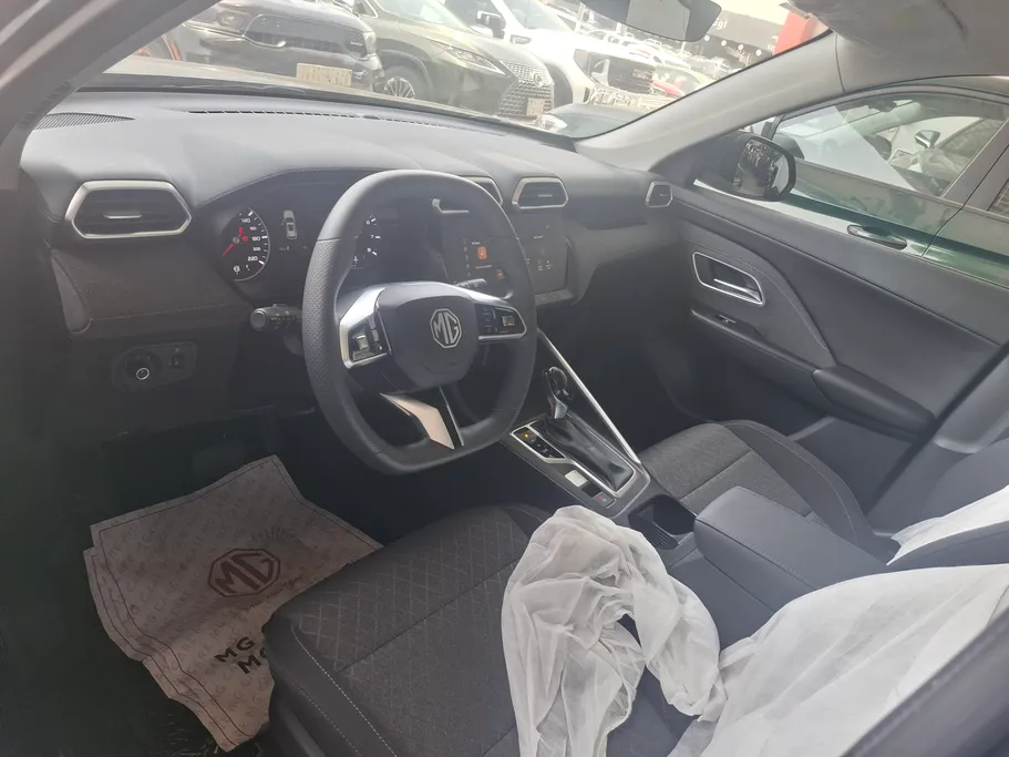 ام جي ZS STD 2025 
