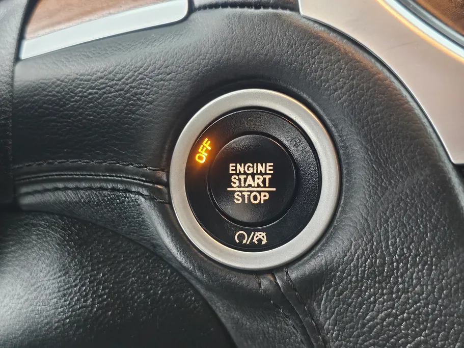 2021 Chrysler 300 C 