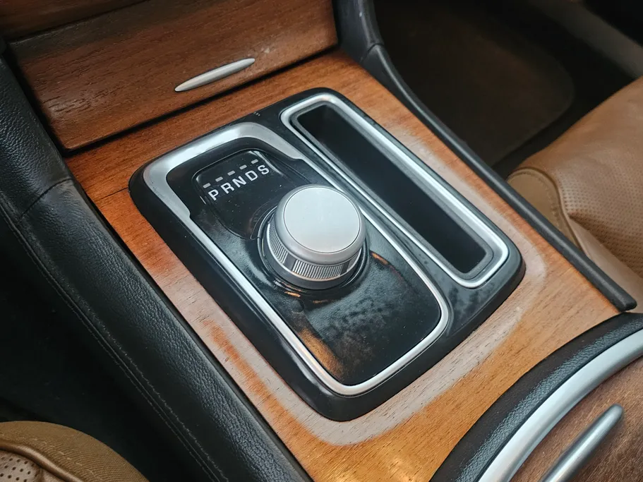 2021 Chrysler 300 C 