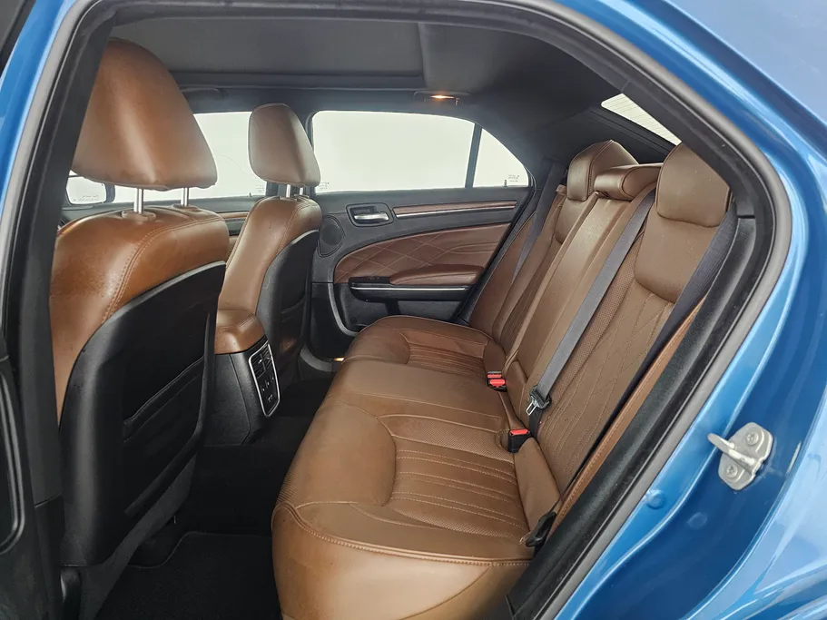 2021 Chrysler 300 C 