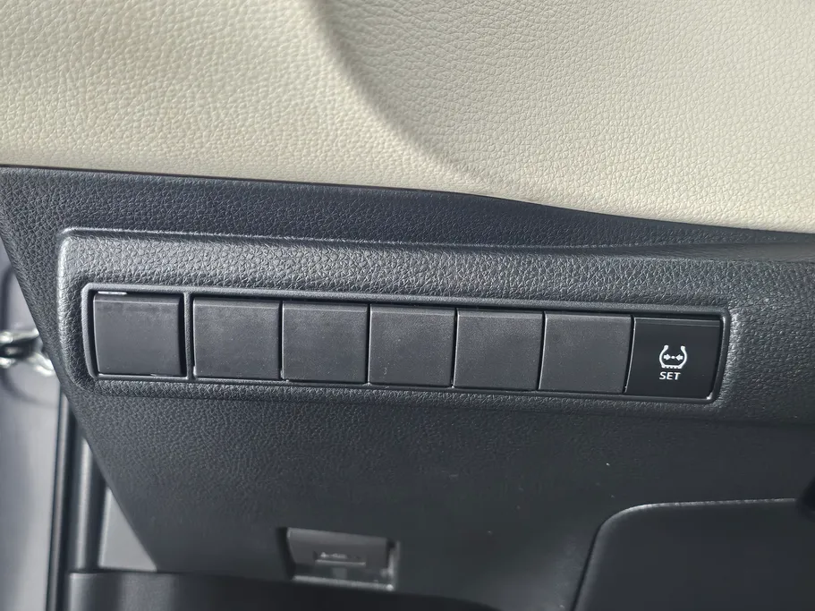 2023 Toyota Corolla XLI 