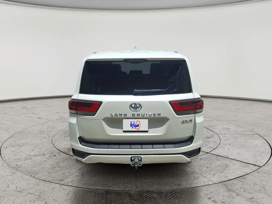 2025 Toyota Land Cruiser GXR 