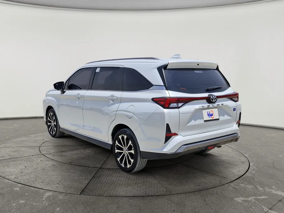 2024 Toyota Veloz GLX 