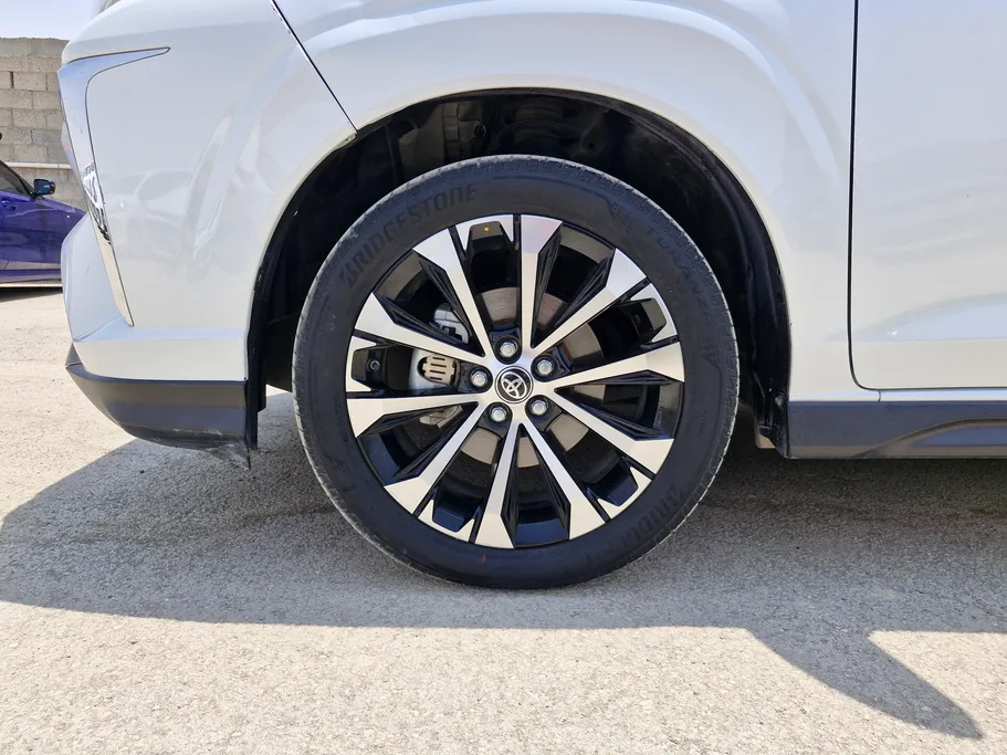 2024 Toyota Veloz GLX 