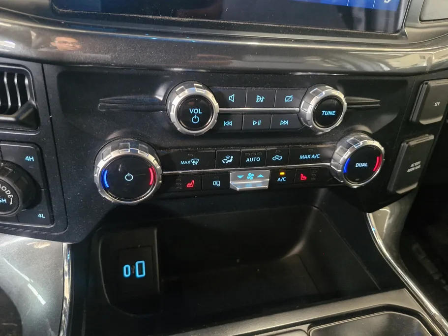 فورد F150 FX4 2023 