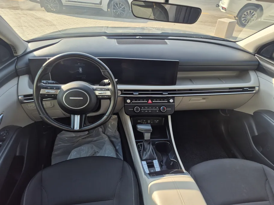 2025 Hyundai Tucson Smart 