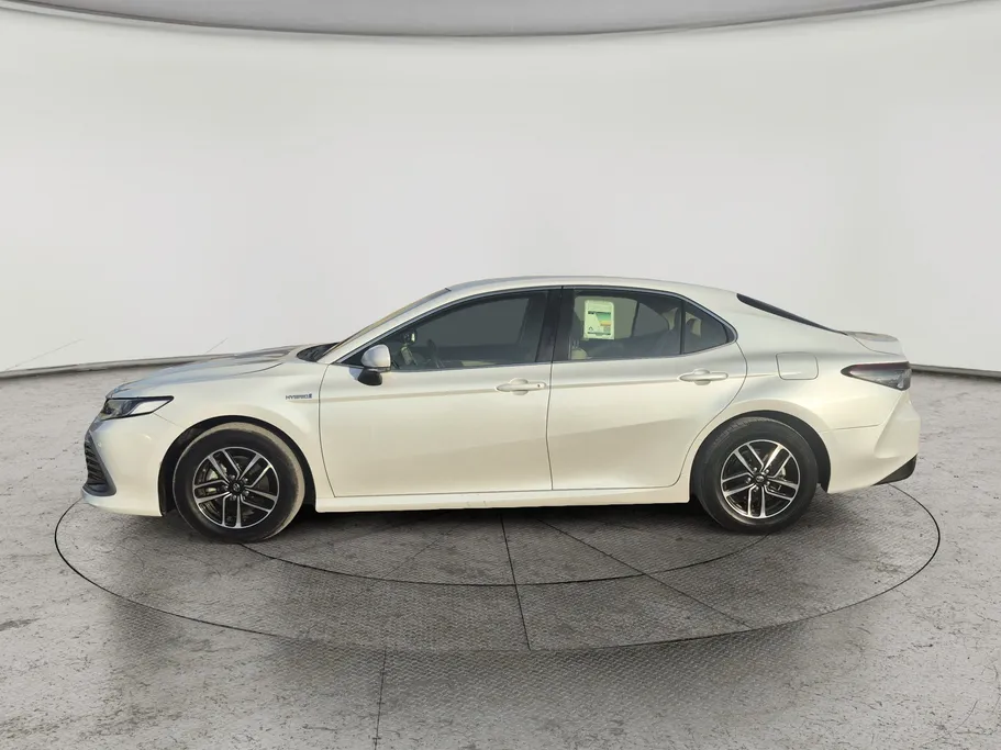 2023 Toyota Camry  LE HEV 