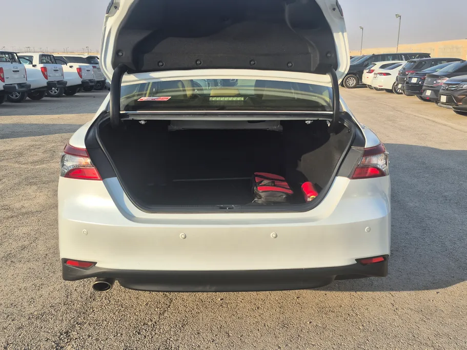 2023 Toyota Camry  LE HEV 