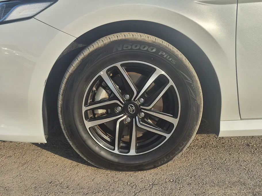 2023 Toyota Camry  LE HEV 