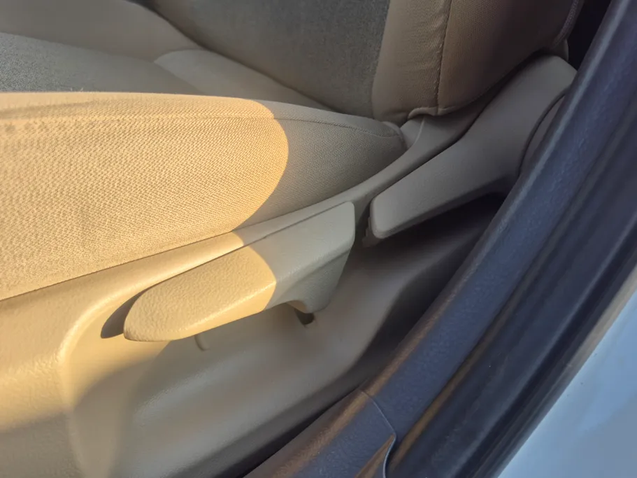 2023 Toyota Camry  LE HEV 