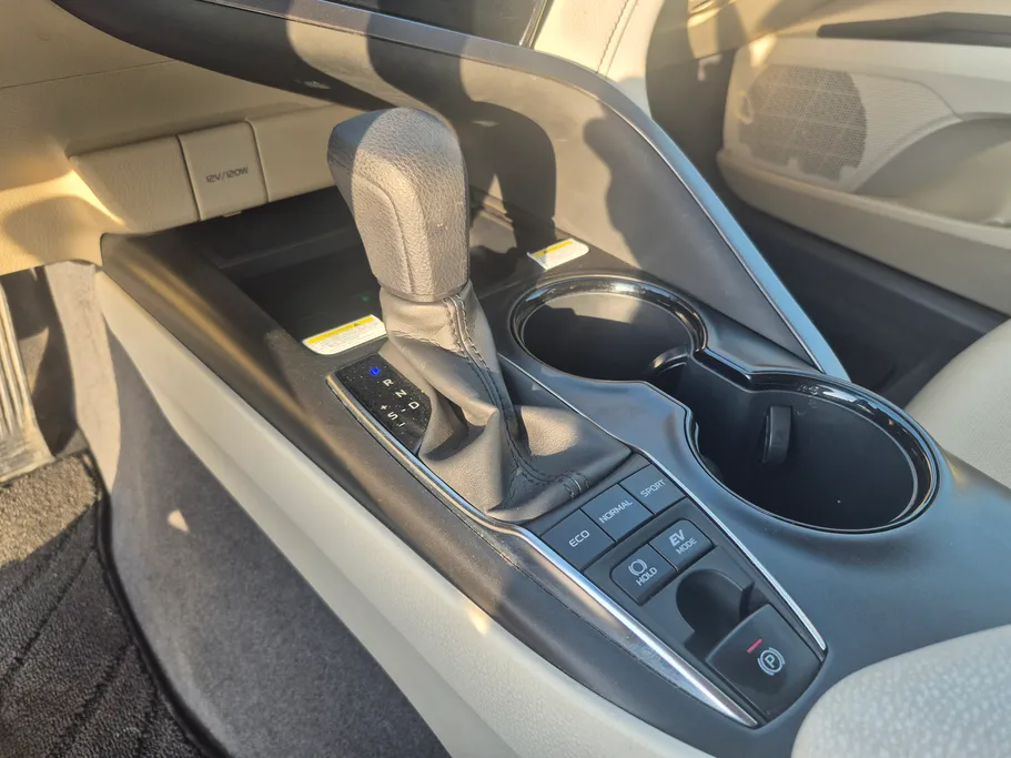 2023 Toyota Camry  LE HEV 