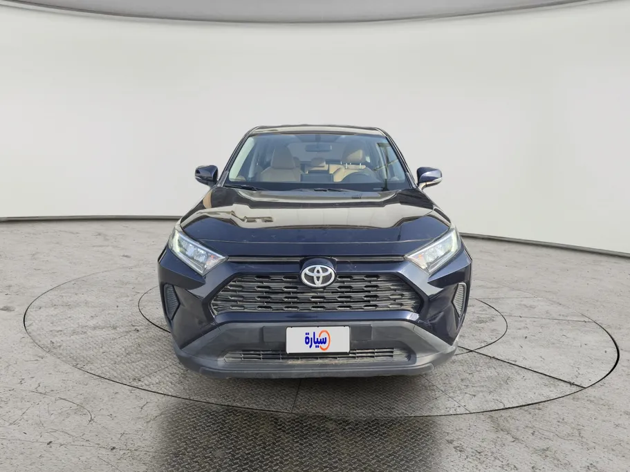 2023 تويوتا RAV4 LE 