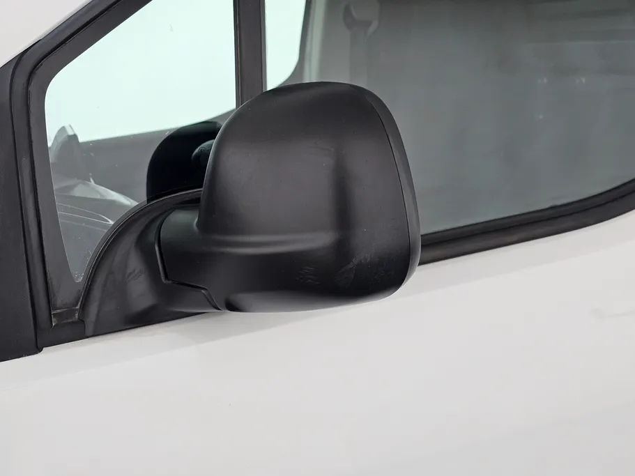 بيجو بارتنر Short van 2023 