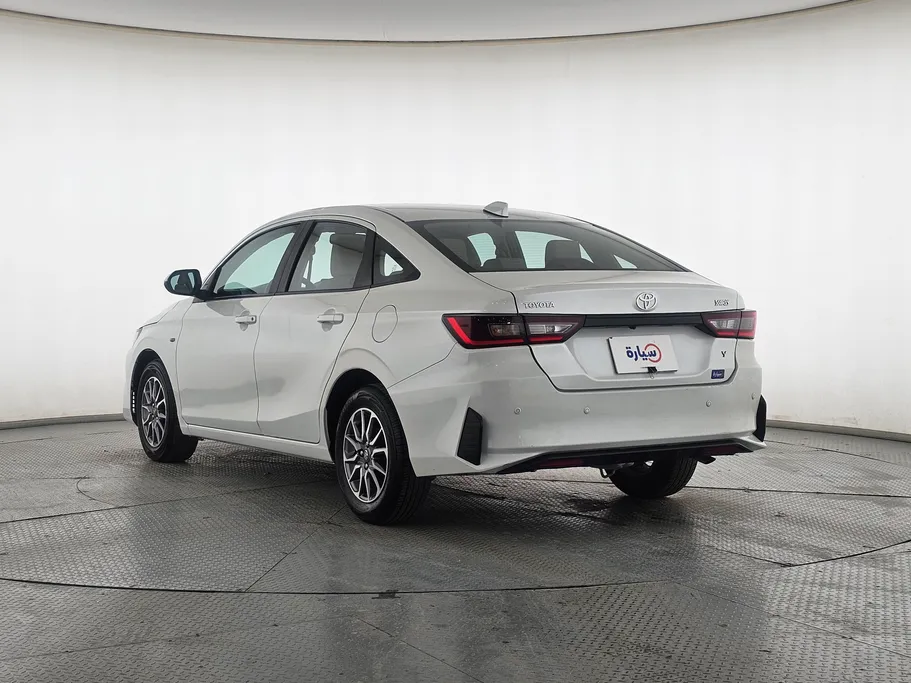 2024 Toyota Yaris  Y 
