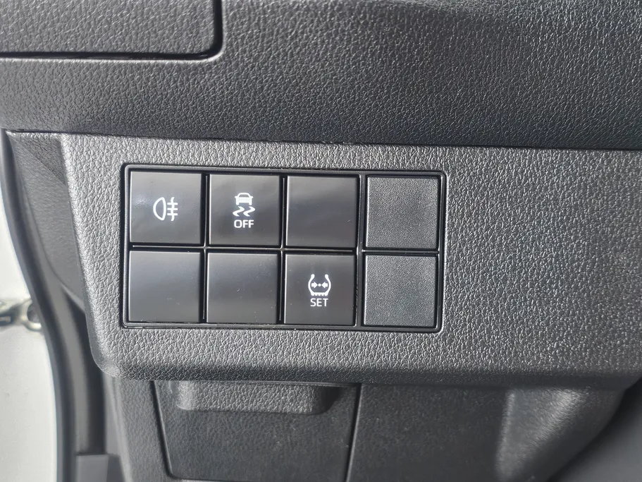2024 Toyota Yaris  Y 