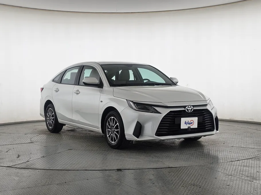 2024 Toyota Yaris  Y 