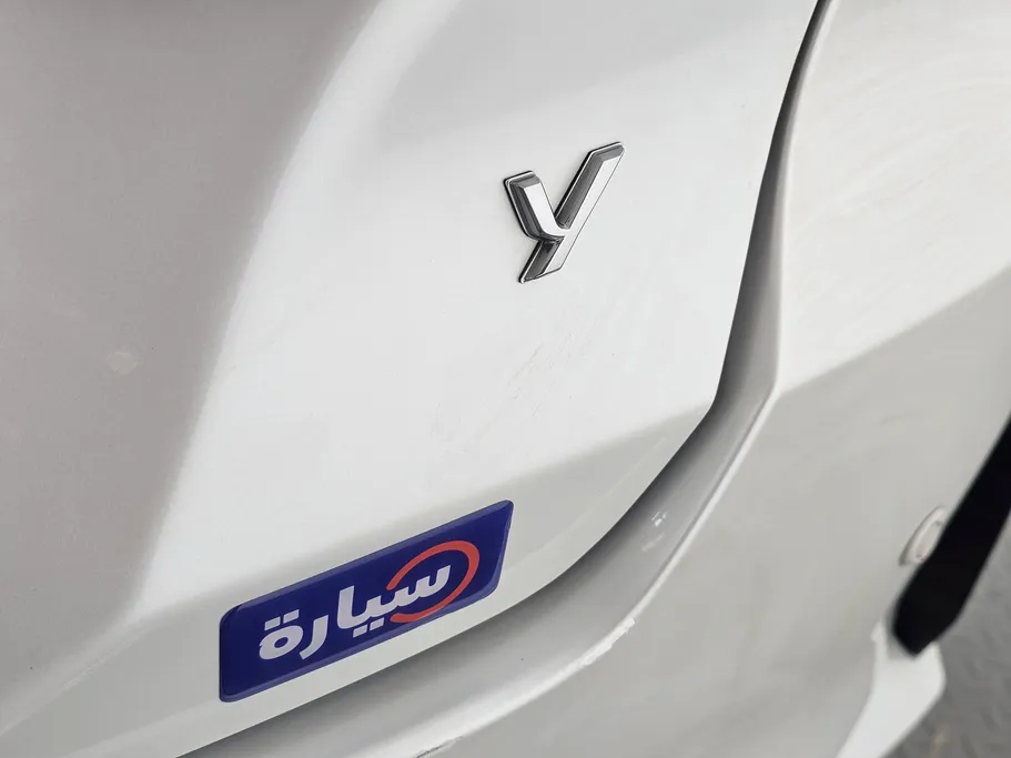 2024 Toyota Yaris  Y 