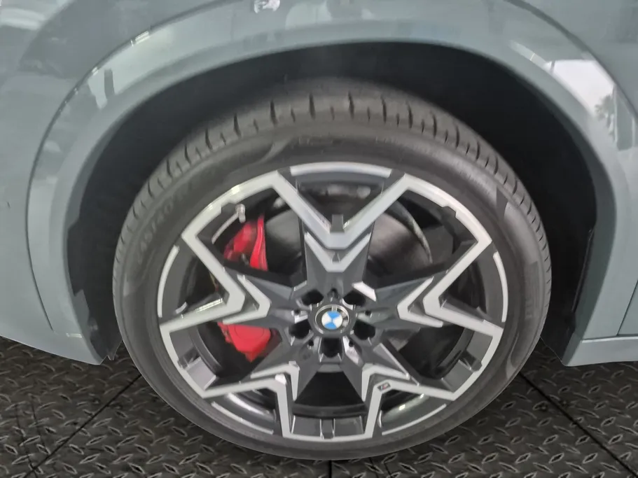 بي ام دبليو الفئة اكس 2 xDrive 20i 2025 