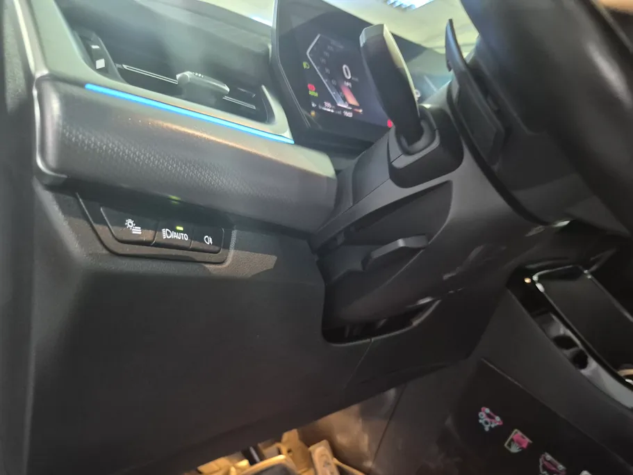 بي ام دبليو الفئة اكس 2 xDrive 20i 2025 