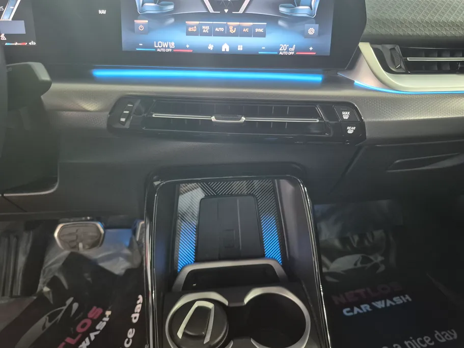 بي ام دبليو الفئة اكس 2 xDrive 20i 2025 