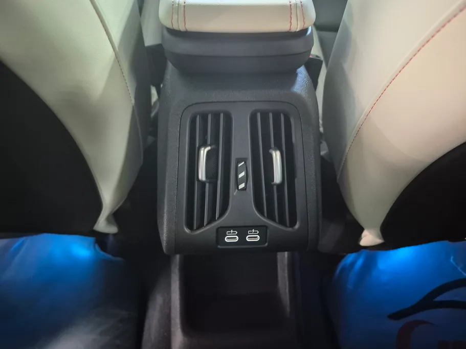 بي ام دبليو الفئة اكس 2 xDrive 20i 2025 
