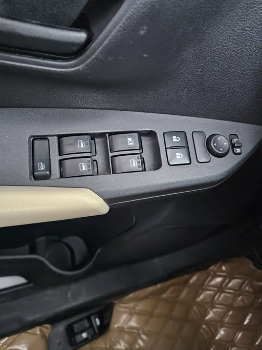 2024 Toyota Yaris  Y Plus 