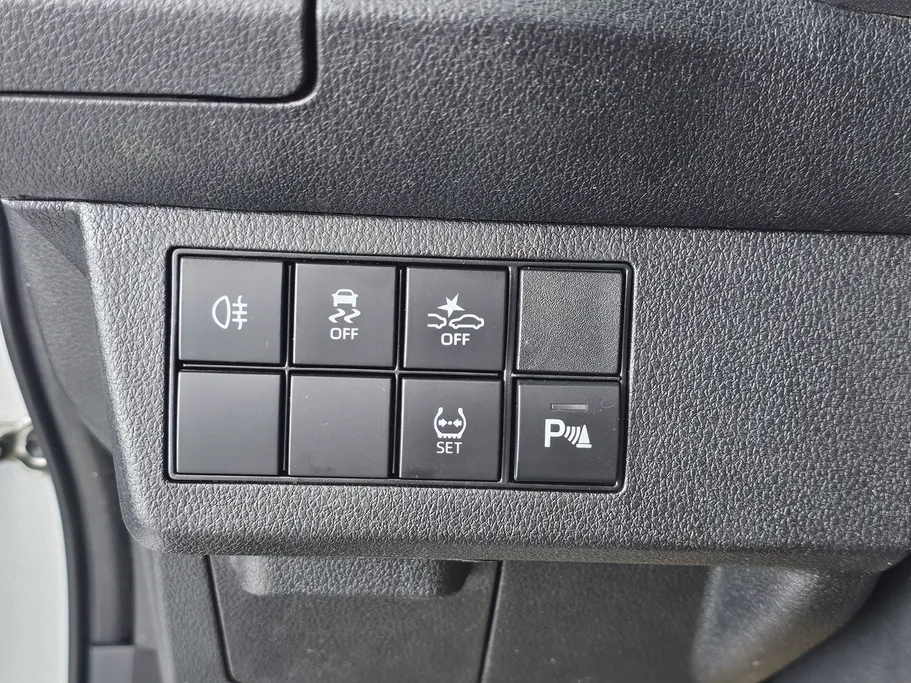 2024 Toyota Yaris  Y Plus 